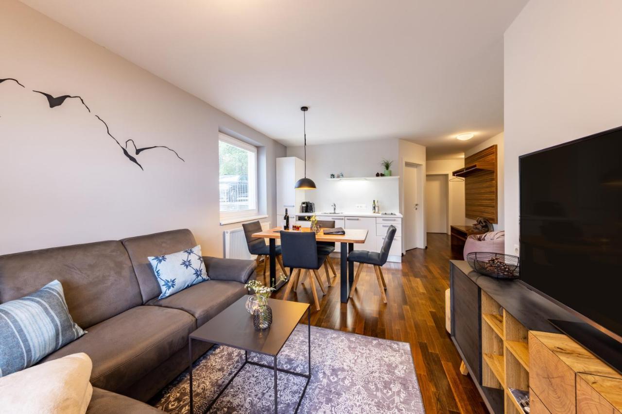 Der Sonnberg Alpinlodges - Apartments Mit Seeblick, Privater Sauna Und Self Check-In Zell am See Exteriör bild