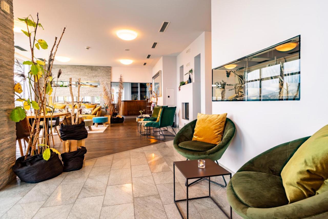 Der Sonnberg Alpinlodges - Apartments Mit Seeblick, Privater Sauna Und Self Check-In Zell am See Exteriör bild